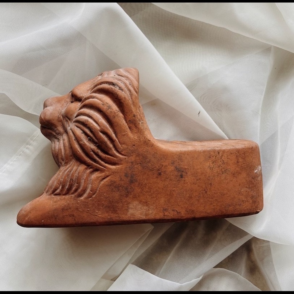 Lion Statue